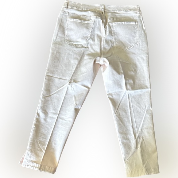 Chico’s size 2 Jean/Pant LIKE NEW - Picture 6 of 6